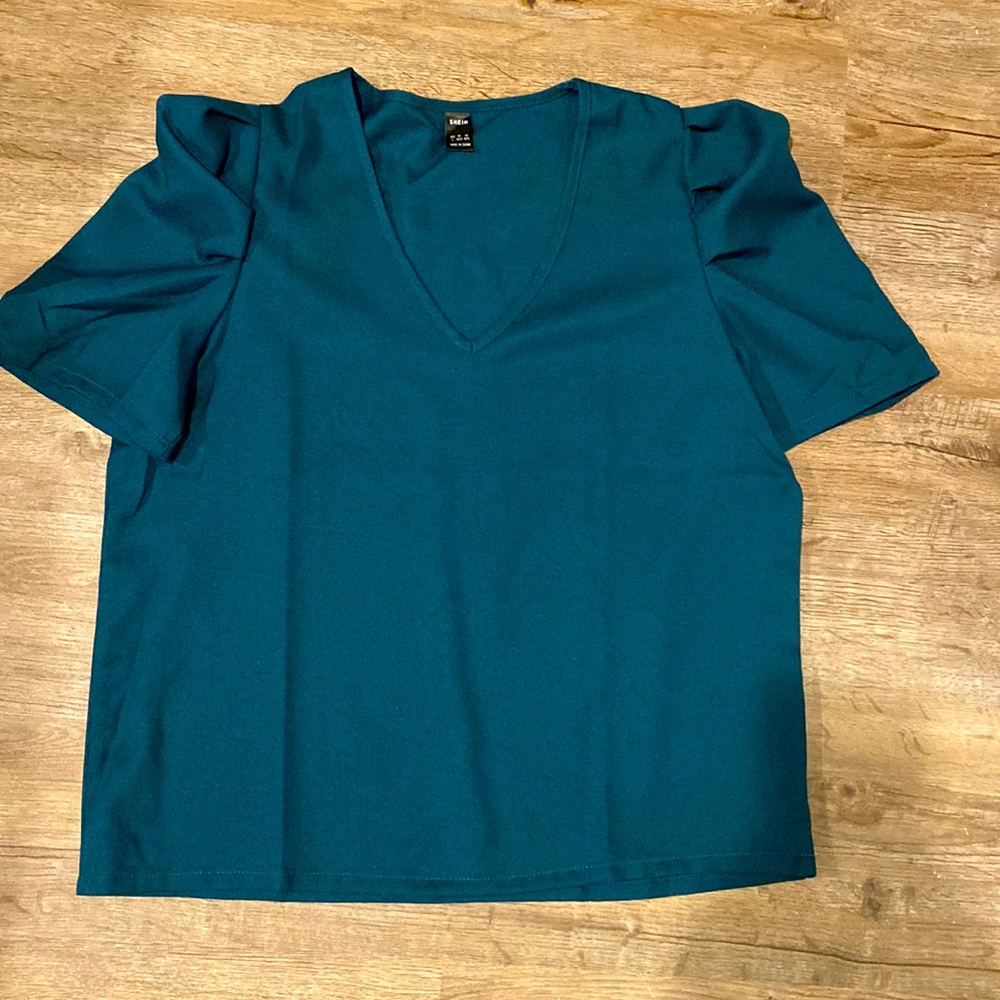 SHEIN top